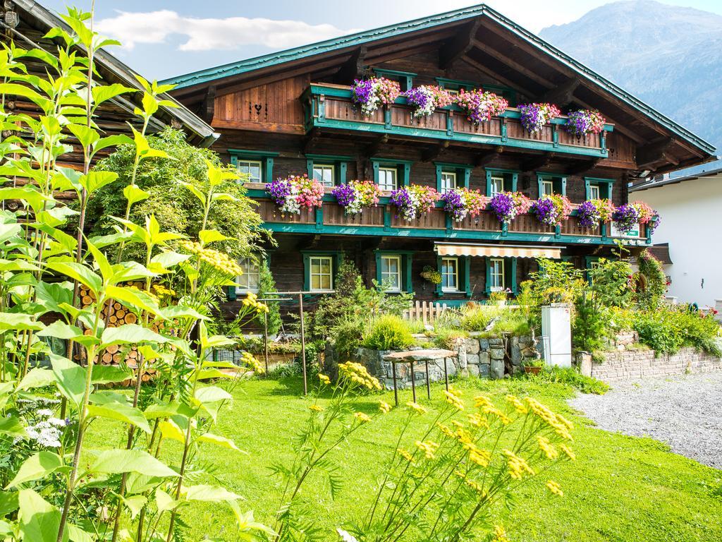 Altes Holzhaus Apartment Solden Ngoại thất bức ảnh